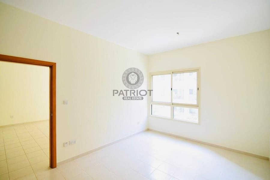7 Spaious l Well Maintained l One Bedroom l Garden View
