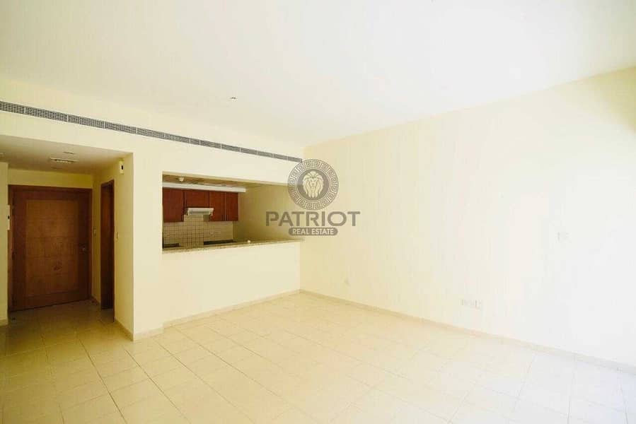 9 Spaious l Well Maintained l One Bedroom l Garden View