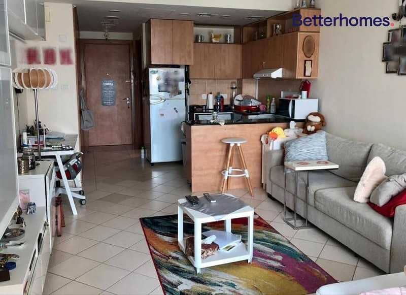 6 Large Studio | Furnished | Higher Floor | VOT