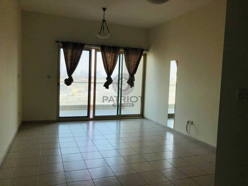 2 Spacious  l Studio Apartment l Chiller Free