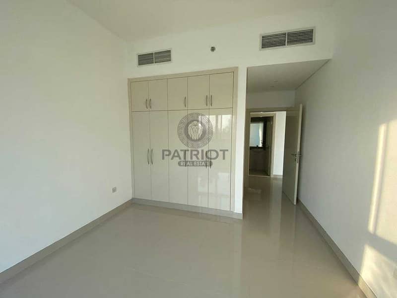 Attractive 1 BR With Balcony | Pool and Gym | Jumeirah 1