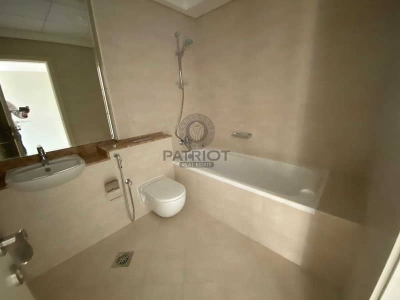 3 Attractive 1 BR With Balcony | Pool and Gym | Jumeirah 1