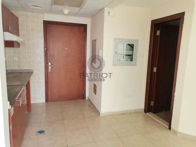 2 BREATHTAKING WELL MAINTAIN STUDIO AVAILABLE IN DUBAI GATE 2 CLUSTER A