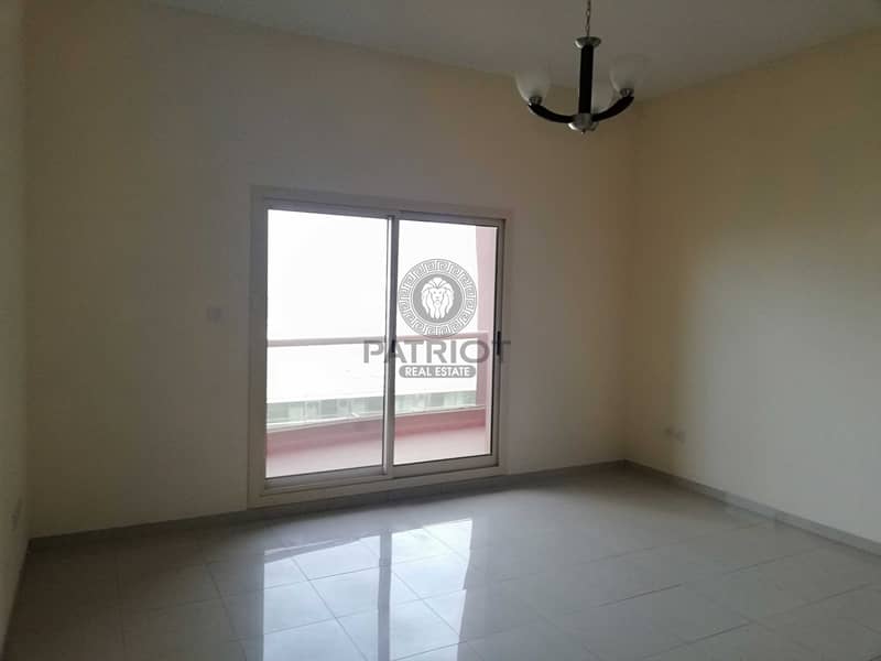 6 Bright 2bhk Apartment With Both Master Bedrooms Available Now