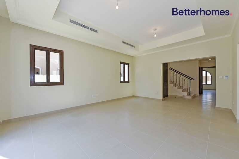 15 4 Bed plus Maid |Rented |Gated |close to  Pool