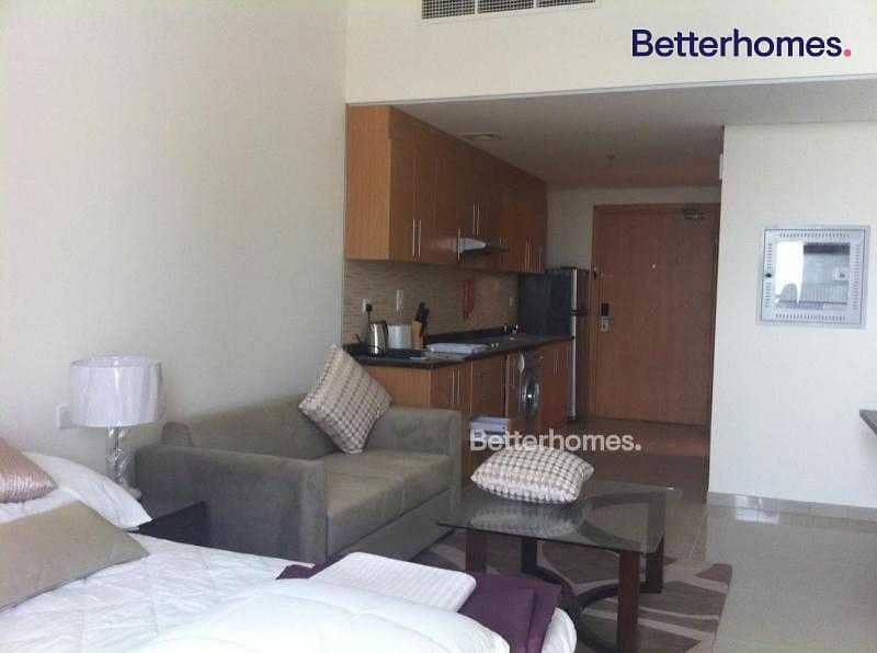 11 Furnished | Studio | Pool View | Lincoln Park A