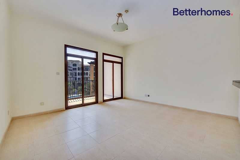 Available Immediately| Spacious Flat| Six Cheques