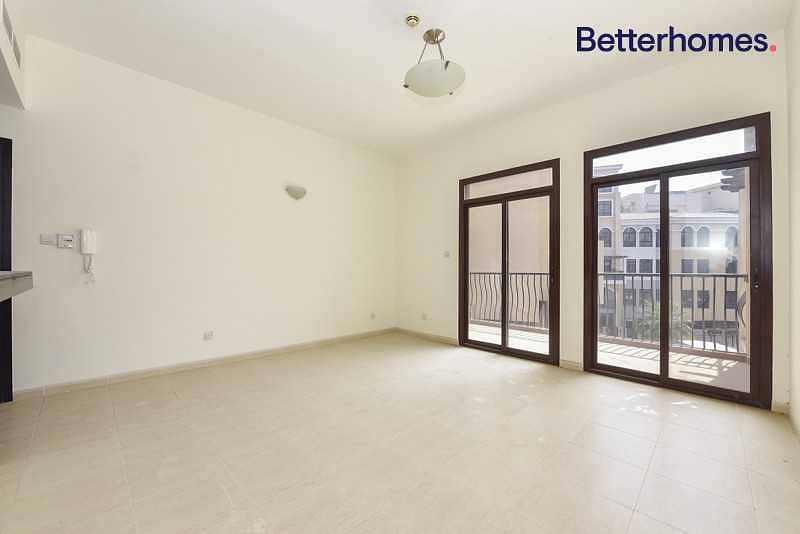 2 Available Immediately| Spacious Flat| Six Cheques