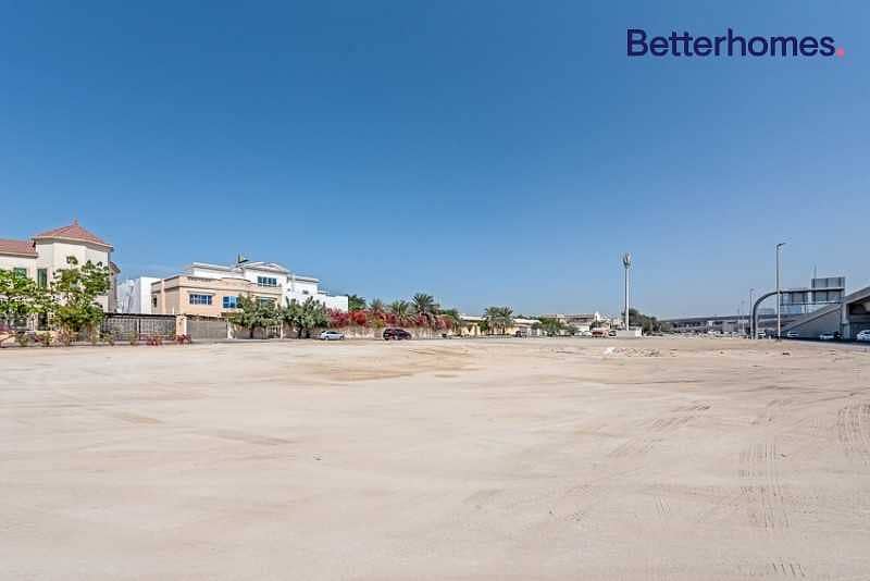 Unique plot Direct on Sheikh Zayed Road