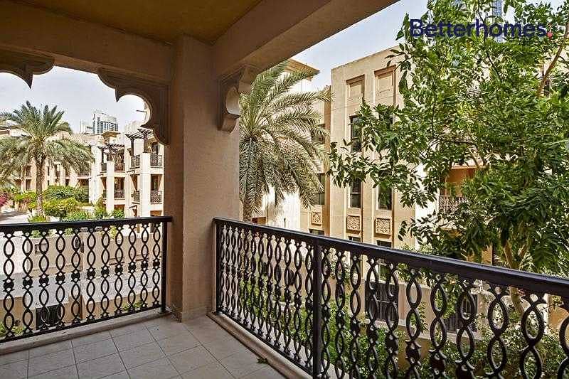 3 Unfurnished unit with balcony and equipped kitchen
