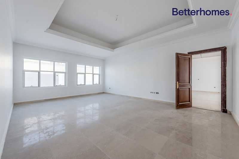 5 On Two Roads & Sikka | Brand New | 6 Beds | Modern