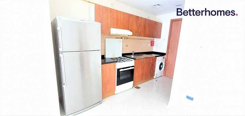 9 Spacious Studio | Higher Floor | Kitchen Appliances