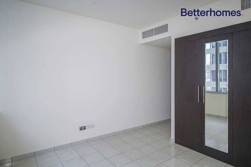 7 Large 2 BD | Balcony | Bright and Spacious