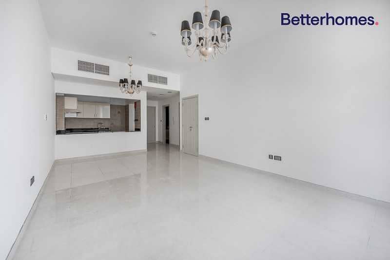 Modern | 1 Bedroom + 2 Bath | Close to the Gym and Pool