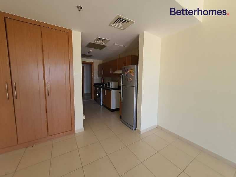 2 Vacant | Very Spacious |Appliances | Arezzo 1