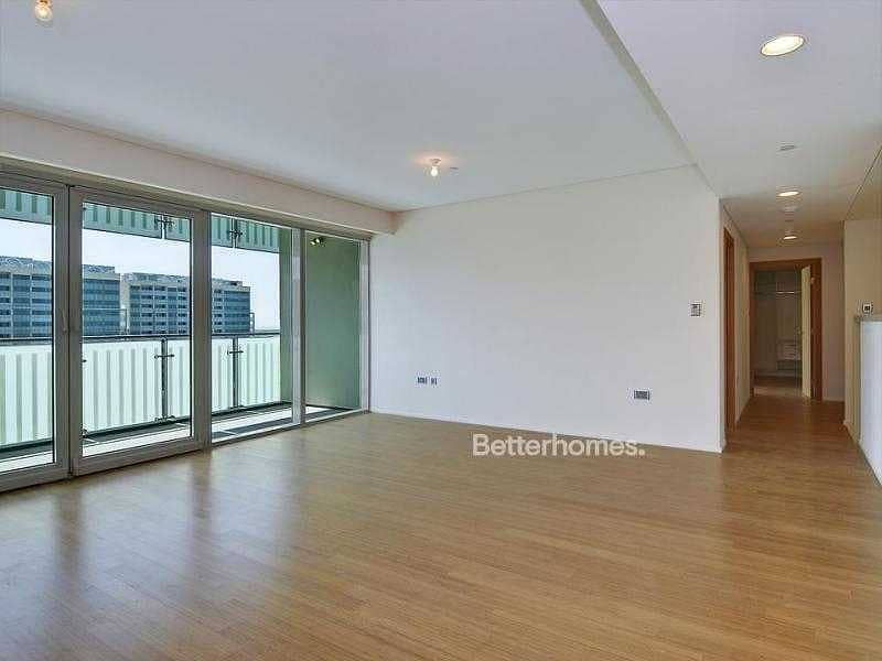 Road view 3BR with balcony in Al Muneera