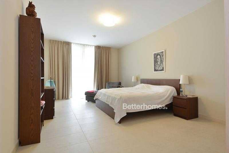 6 Spacious Three Beds Apartment in Al Zeina