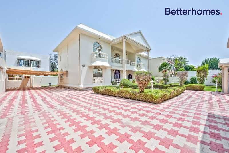 7 Family Home /7 bedrooms/GCC only
