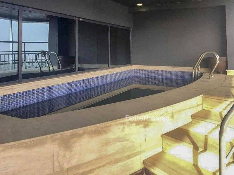 14 Penthouse with a private swimming pool