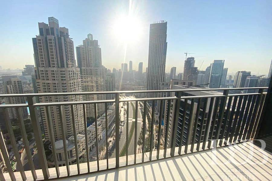 7 Burj Khalifa View | Balcony | Bright 3BR