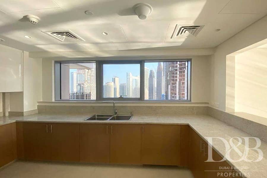 9 Burj Khalifa View | Balcony | Bright 3BR