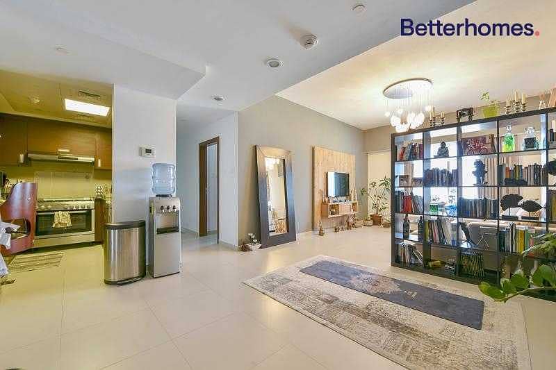 11 Sea view | Spacious Apartment With Maids | Gate 1
