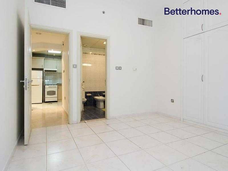 6 Multiple Cheques | Spacious 1 Bedroom | SZR