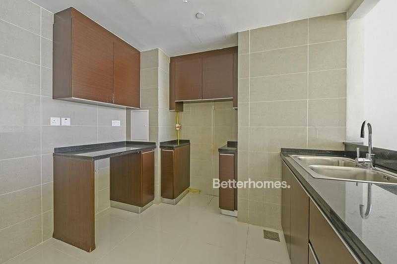 5 Fantastic and bright apartment in Al Maha Tower