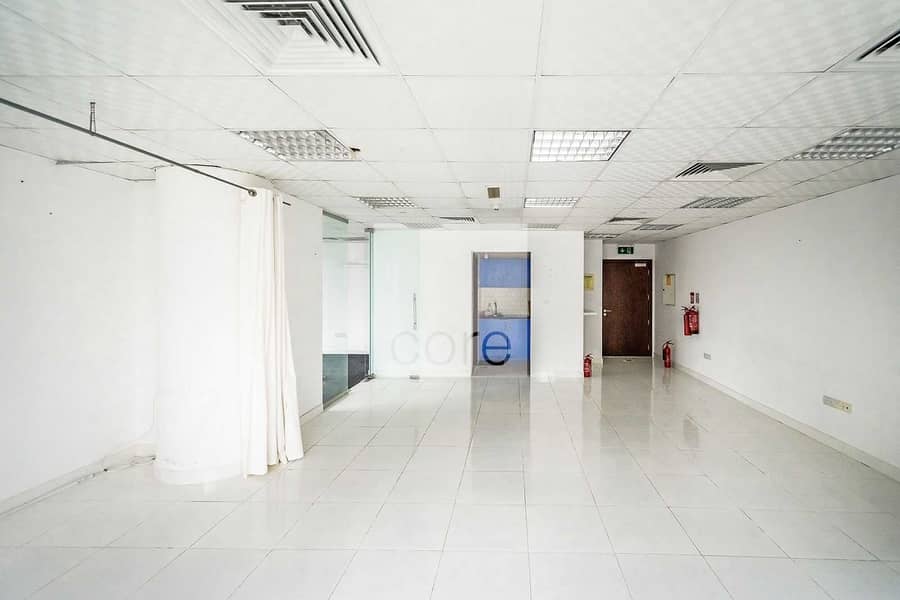 9 Fitted Office |Low Floor | Close to Metro