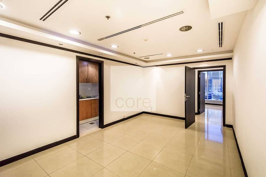 6 Fitted Office | Low Floor | Close to Metro