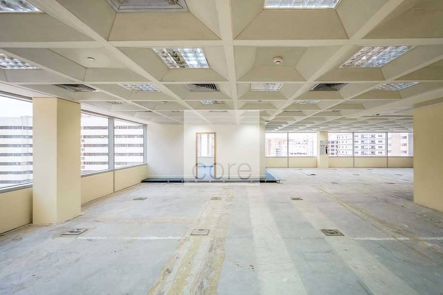 4 Vacant fitted office in Al Masaood for rent