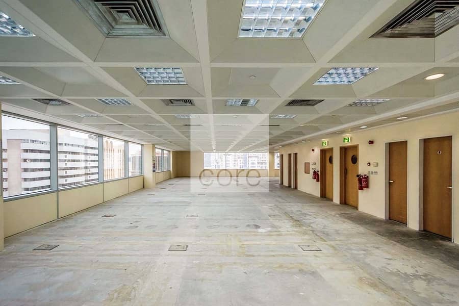 6 Vacant fitted office in Al Masaood for rent