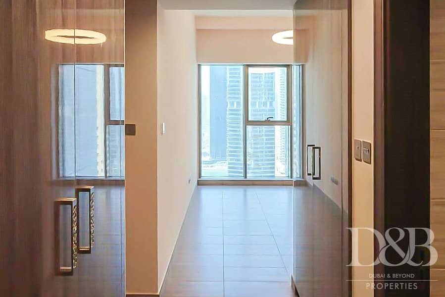 7 High Floor | Covered Parking | Large Balcony