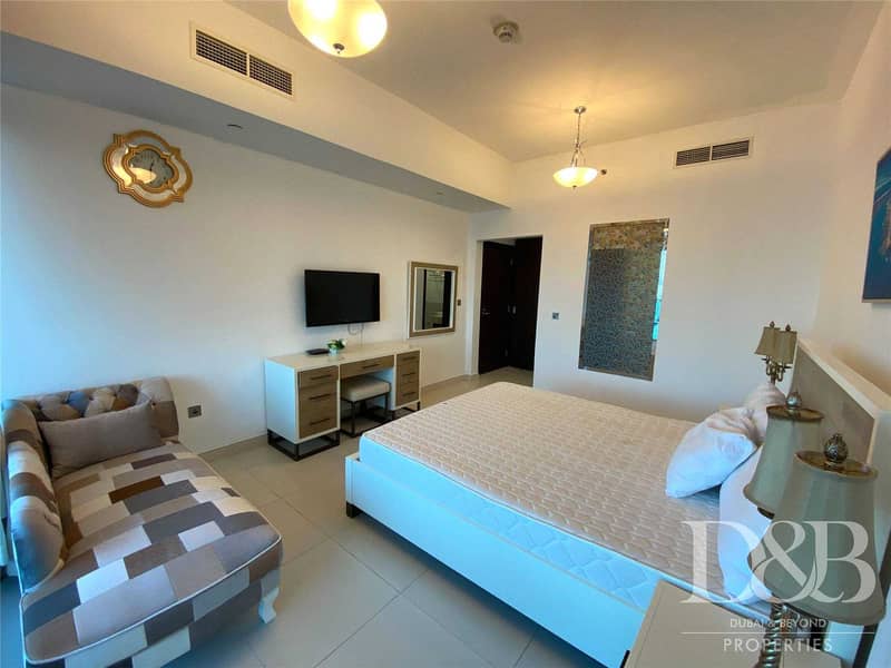 6 Luxury Living | Stunning Sea View | Furnished