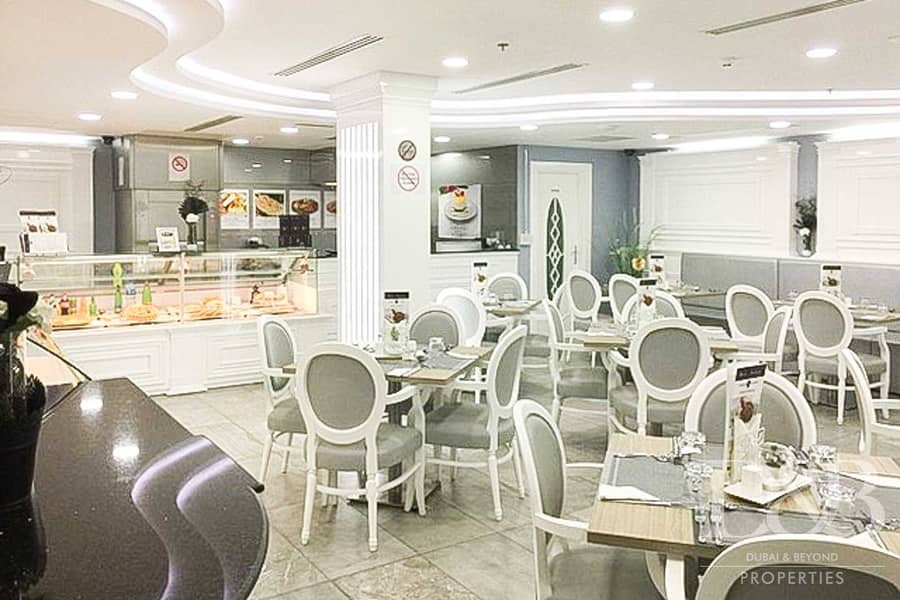 6 Fully Furnished And Equipped | Restaurant for Sale