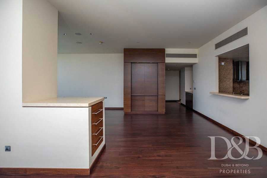 10 Fountain View | High Floor | Vacant