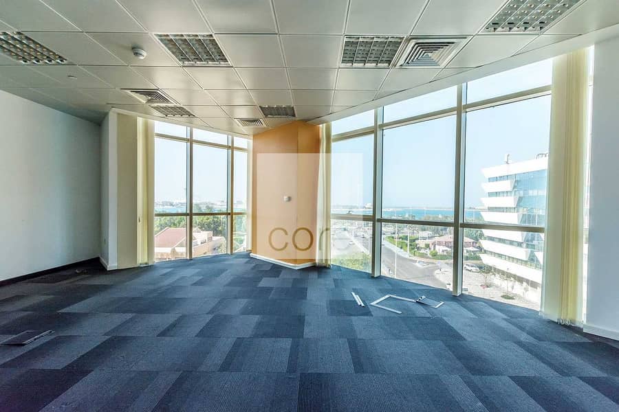 2 Huge high quality fitted office Corniche