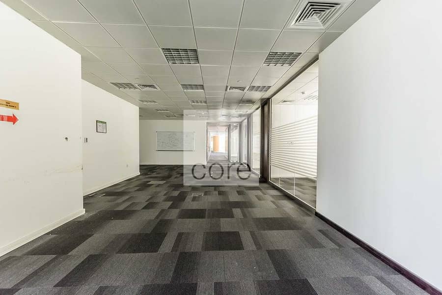 8 Huge high quality fitted office Corniche