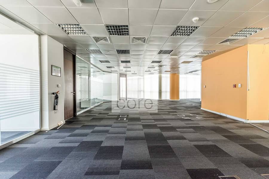 10 Huge high quality fitted office Corniche