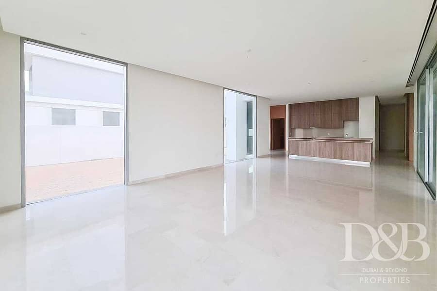7 Golf Course | Modern Type | Spacious Layout
