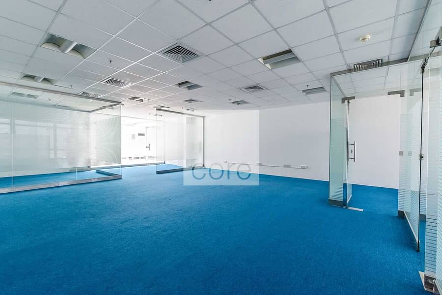 6 fitted office w/ partition
