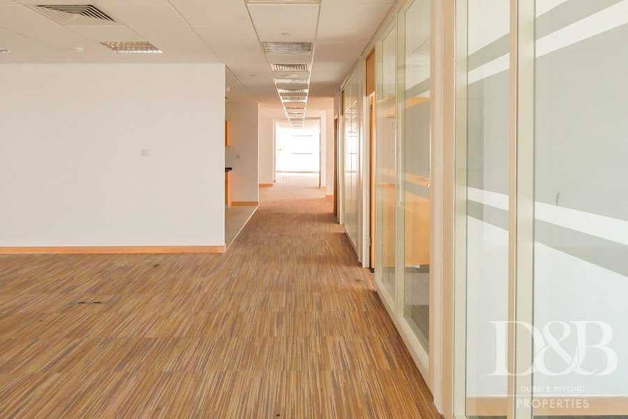 6 High Quality Fit Out | Chiller Free Office