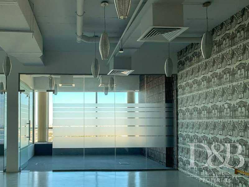 4 Fully Fitted Office | With Full Sea View