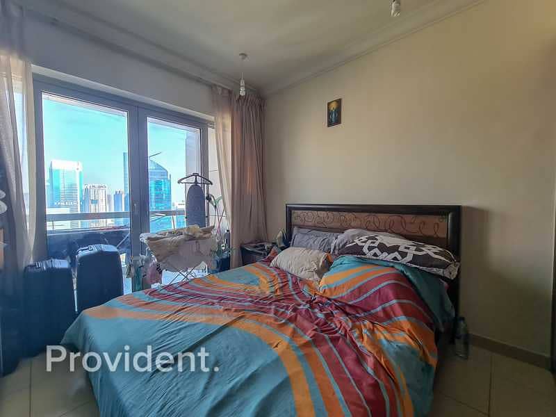7 High Floor | Well Maintained | Stunning City Views