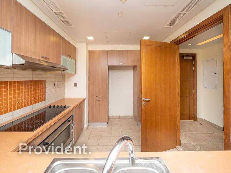6 Vacant On Transfer | Extended Balcony | Brand New