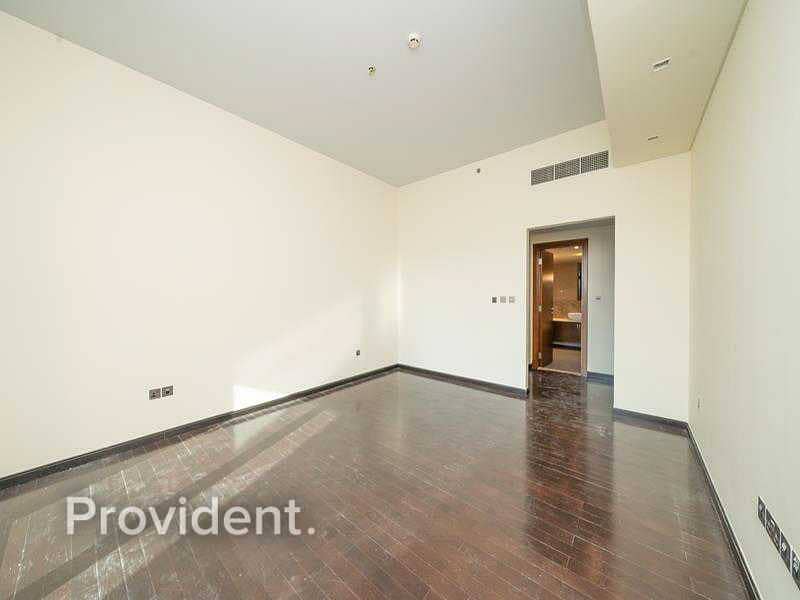 18 Vacant On Transfer | Extended Balcony | Brand New