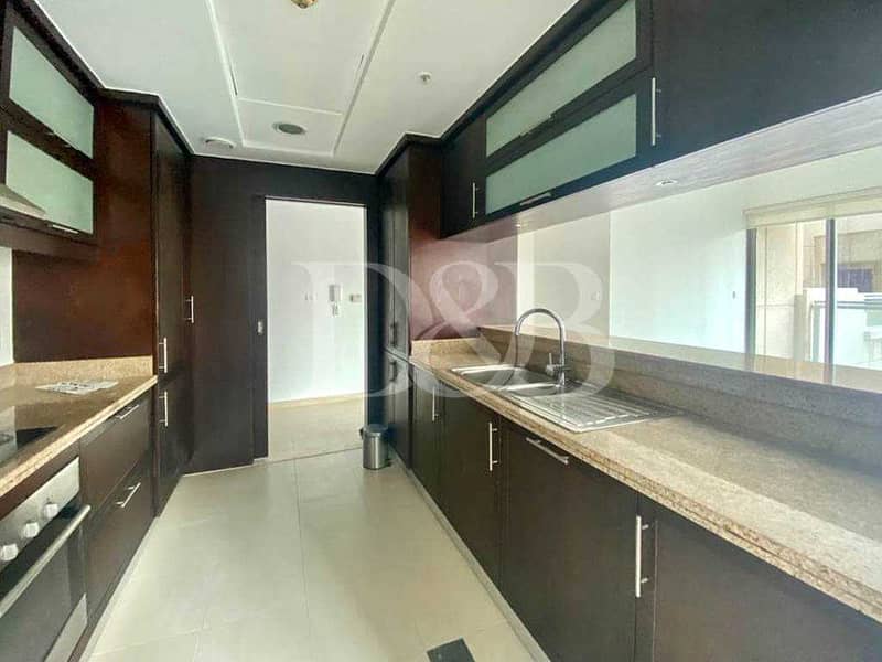 8 Great Deal | Bright and Largest Apartment