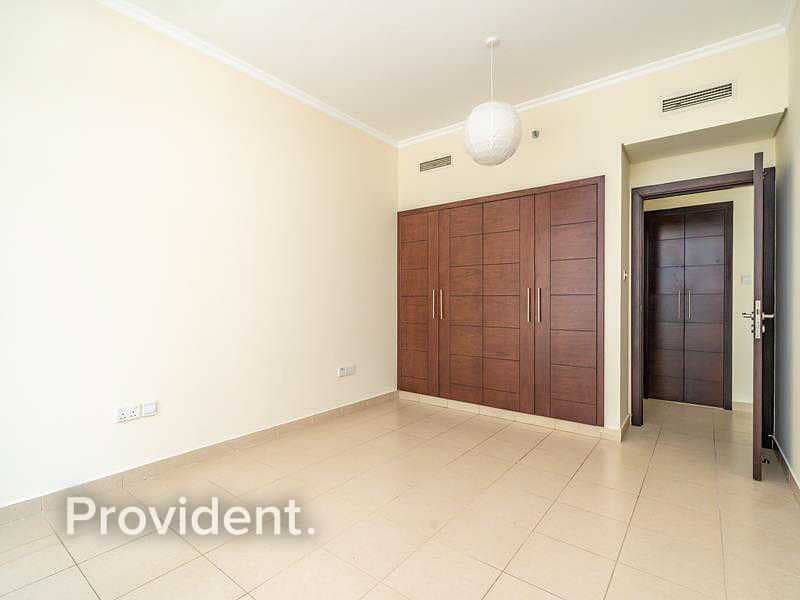 11 Ready Investment | Vacant | Spacious Layout