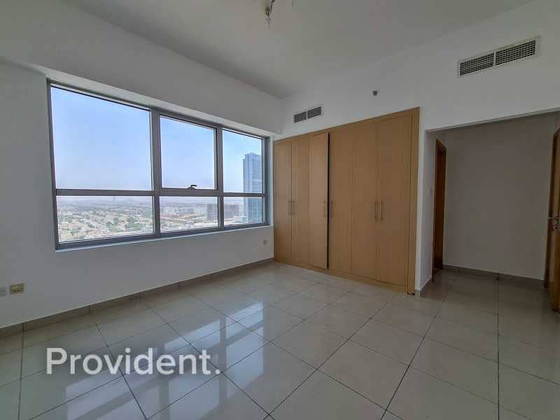 4 High Floor | Stunning Views | Available Now
