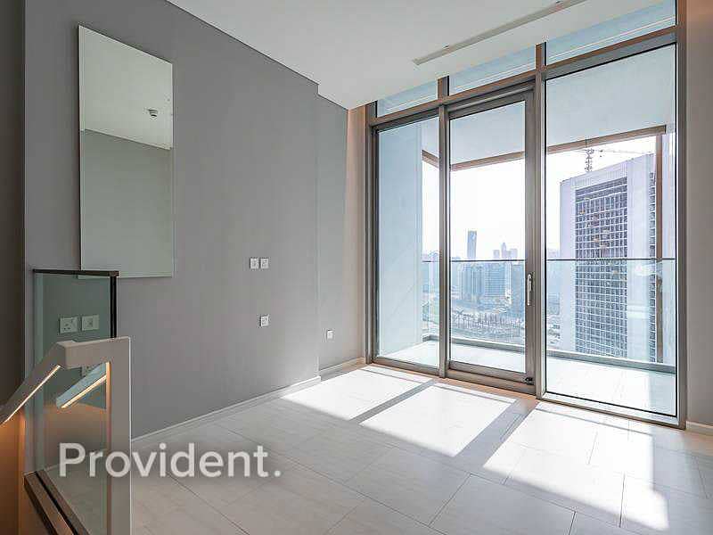 12 Exclusive | Best Layout of 1BR | Vacant
